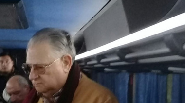 Bicarelli, nuevamente escrachado en un viaje de larga distancia
