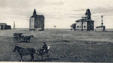 La coquetería de Quequén: cumple 171 años (¡pero festeja recién hace 30!)