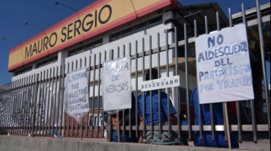 Crisis de consumo: el desplome de lácteos, textiles y panaderías en la Argentina liberal