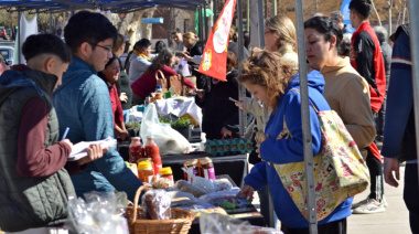 Vuelve la Feria “La Soberana” con productores, arte y espectáculos en Necochea