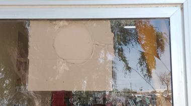 Predio Jesuita Cardiel: apedrearon instituciones de educación superior rompiendo más de 15 vidrios