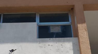 Predio Jesuita Cardiel: apedrearon instituciones de educación superior rompiendo más de 15 vidrios