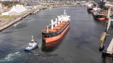 Récord histórico: Puerto Quequén supera los 8 millones de toneladas y va por el mejor año de su historia