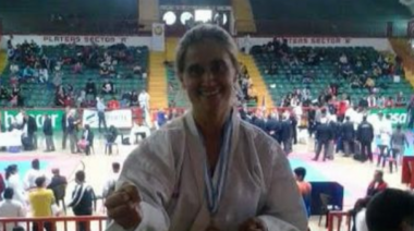 Otra mujer, otro logro deportivo: Rosa Parson obtuvo la medalla de bronce en el Torneo Argentino de Karate