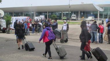 Mar del Plata: no hay ingresos a la terminal por una protesta de maleteros