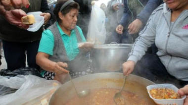 El hambre en la Ciudad: movimientos sociales asisten a cerca de 1000 personas