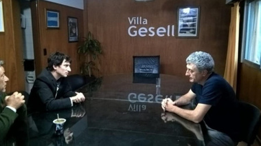 Elecciones 2019: Barrena se mostró con el intendente de Villa Gesell