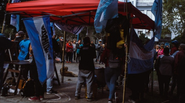 "La Plaza de la Unidad": militantes, trabajadores y desocupados unificaron la lucha en la ciudad