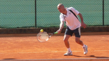 Se desarrolla con éxito el 25° Torneo de Tenis de Veteranos