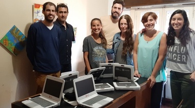 Volvieron las neetbooks: entregaron a equipos técnicos y beneficiarios de Envión