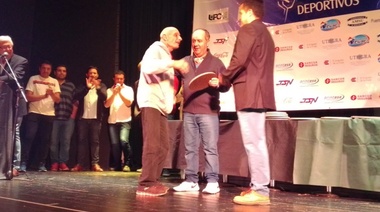 Reconocimiento especial a deportistas