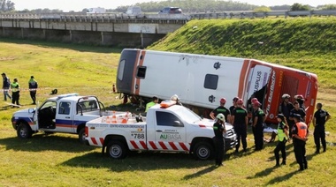 Tras el accidente en Ruta 2 cuestionan la habilitación de los colectivos de doble piso