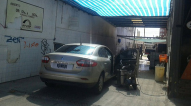 La guerra del agua III: el Municipio clausuró dos nuevos lavaderos de autos