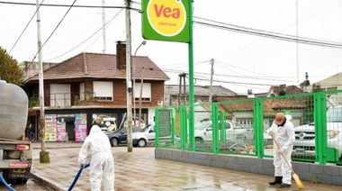Aconsejan a los supermercados y bancos respecto a tareas de cuidado y desinfección