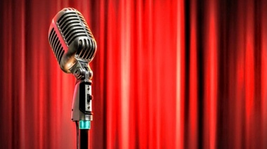 “Sin Telón”, la obra que rompe el aislamiento de la mano del radioteatro