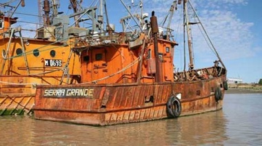 Obreros marítimos locales denuncian que empresarios buscan eliminar los convenios colectivos de trabajo