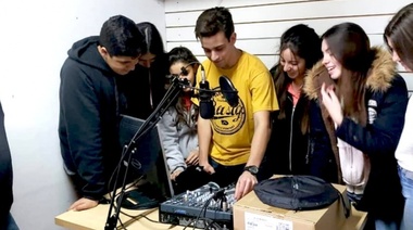 Una radio conducida por alumnos