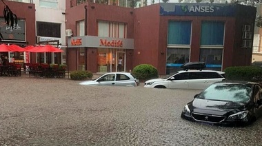 Pinamar pasada por agua: mil evacuados