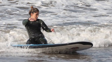 ¿Qué es el surf adaptado?: Expone la campeona latinoamericana en Puerto Quequén