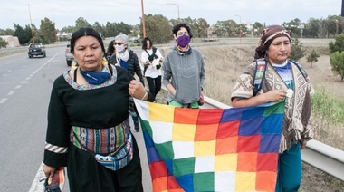 Llega a Necochea la caminata de las "Mujeres Indígenas por el Buen Vivir"