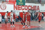 Escándalo en la final del básquet local: abrupto cierre del partido entre Centro Basko y Huracán A por una agresión