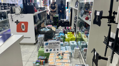 Golpe al contrabando en Necochea: allanaron los comercios Rigel y Más Electrónica y secuestraron mercadería por $100 millones