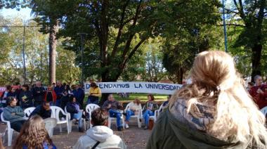 La Educación no se toca: Multitudinaria marcha en defensa de las Universidades Públicas