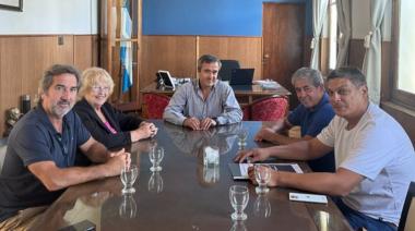Reunión entre autoridades de la UPC y el Intendente de Lobería para mejorar servicios públicos