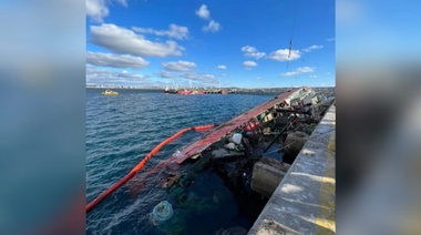 Insólito video: Mirá cómo se hundió un barco de pesca de langostinos en Madryn