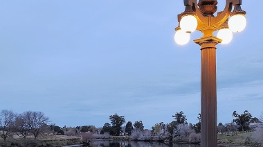 A las 19:30 se encienden las luces Led del Paseo de la Ribera