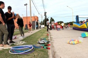 San Cayetano da la bienvenida al programa 'Jugando en los Barrios': Diversión garantizada