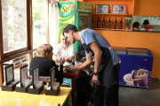 De la natación adaptada a la inclusión laboral: la historia de la Cantina “El Muelle” en Necochea