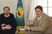 Gargaglione firmó el acuerpo por el prestamo provincial para pagarle el Bono Extra a sus trabajadores