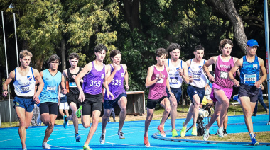 Rojas ganó los 5000 y Marchetti fue segundo en 800: gran cierre de los necochenses en el Nacional U23 de Uruguay