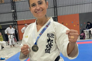Rosa Parson ganó la Medalla de Oro en un campeonato internacional de karate en Uruguay