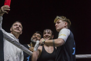 El Polideportivo de Necochea vibró con Araí Leoz y su triunfo por Knockout profesional