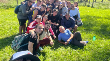 “La vida en la naturaleza no es solo dormir en carpa”: una propuesta que invita a repensar la educación al aire libre