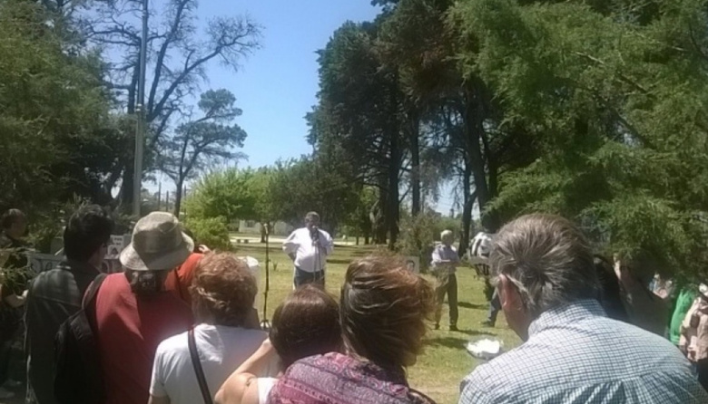 Claraz: con emoción y dolor se inauguró el monumento a los hermanos Fuentes