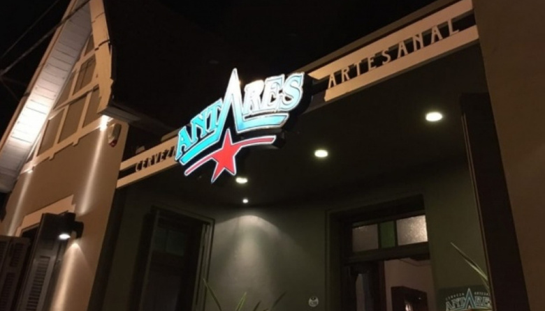 Denuncian a Antares Necochea por ejercer racismo contra jóvenes locales