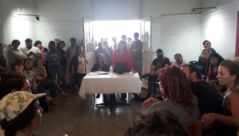 Tensión en la Escuela de Arte: dieron de baja a los destajistas y a la directora