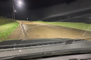 Tras la intensa lluvia y la sudestada, se desbordó el río Quequén