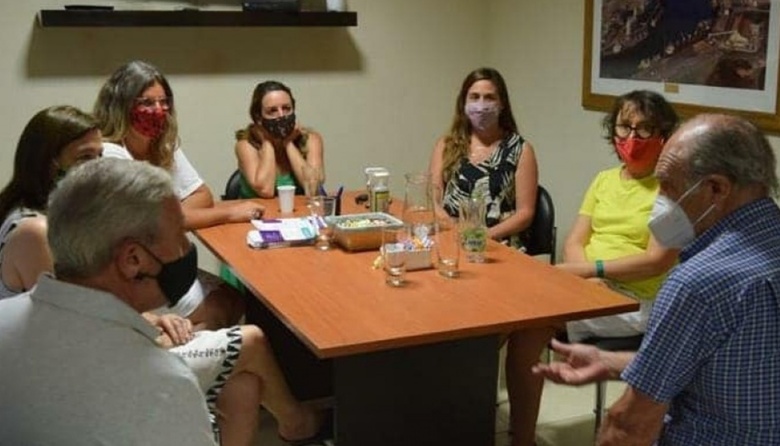 La ministra Estela Díaz hizo pie en la ciudad y se reunió con referentes del peronismo local