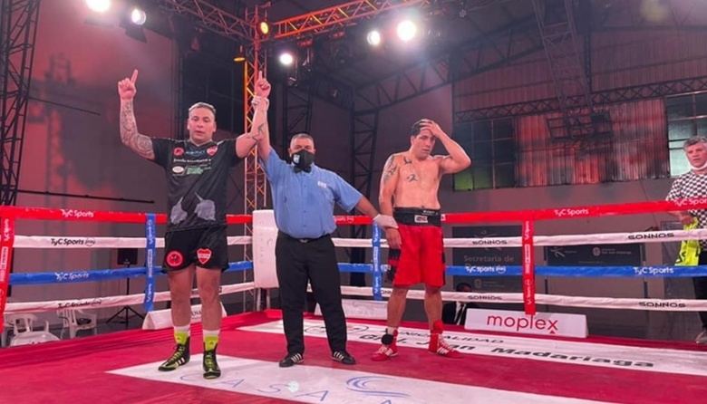 Gracias a un knockout técnico, Gonzalo “chapa” Roldán logró su primer triunfo como profesional