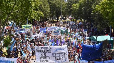 Trabajadores de Necochea y Quequén repudian la reforma laboral y convocan a paro nacional