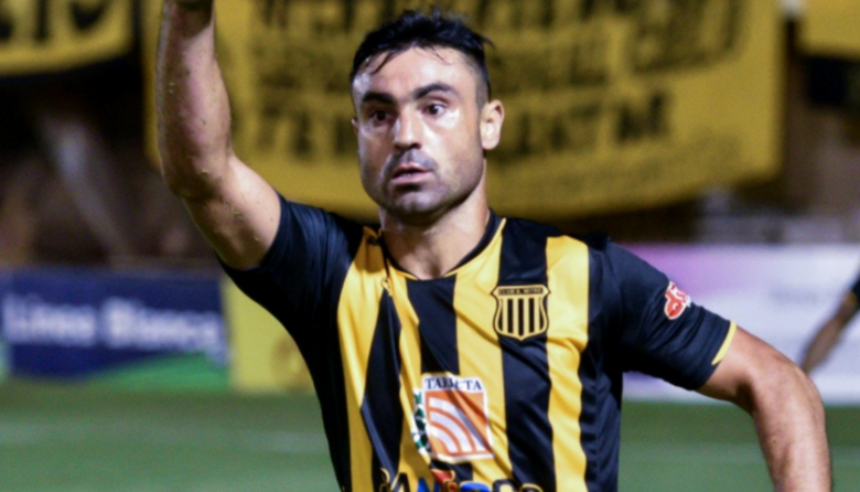 Mitre puntero de la Primera Nacional: Cérica fue aislado por Covid-19 y no pudo jugar
