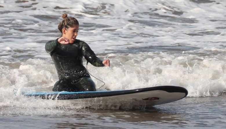 ¿Qué es el surf adaptado?: Expone la campeona latinoamericana en Puerto Quequén