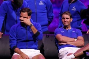 Nadal y Federer llorando y de la mano: La imagen que rompió todo tipo de estereotipo