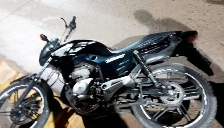 Otra madrugada trágica: Fallece un joven motociclista en un accidente fatal en Quequén