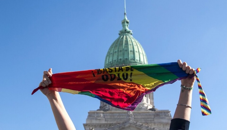 ¿Quién te enseñó a odiar? Hoy es el Día Internacional contra la Homofobia, la Transfobia y la Bifobia