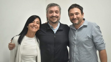 Andrea Cáceres junto a Máximo Kirchner en el encuentro del PJ bonaerense